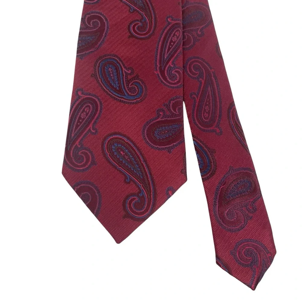 Ermenegildo Zegna Men's Recent Tie Burgundy Paisley Satin Silk 3.75